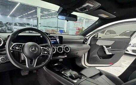 Mercedes-Benz A-Класс, 2022 год, 2 020 000 рублей, 8 фотография