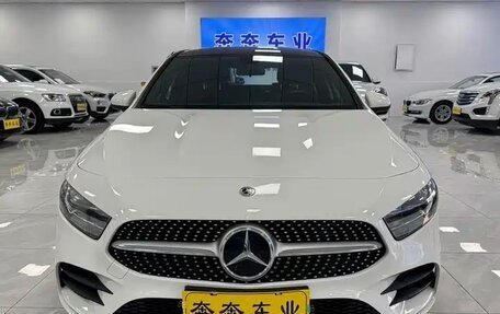 Mercedes-Benz A-Класс, 2022 год, 2 020 000 рублей, 2 фотография