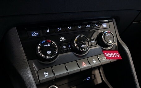 Skoda Karoq I, 2021 год, 2 390 000 рублей, 25 фотография