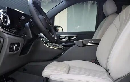 Mercedes-Benz V-Класс, 2024 год, 12 400 000 рублей, 4 фотография