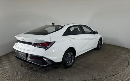 Hyundai Elantra, 2024 год, 2 500 000 рублей, 6 фотография