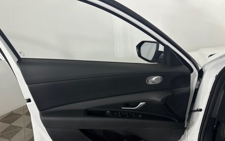 Hyundai Elantra, 2024 год, 2 500 000 рублей, 8 фотография