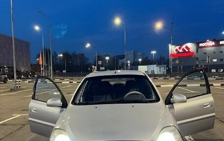 KIA Rio II, 2004 год, 109 000 рублей, 2 фотография