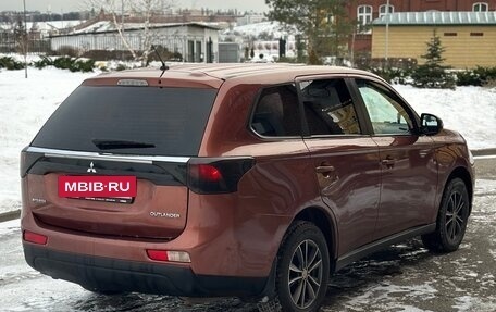 Mitsubishi Outlander III рестайлинг 3, 2012 год, 975 000 рублей, 9 фотография