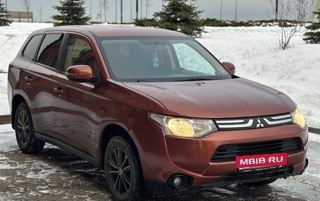 Mitsubishi Outlander III рестайлинг 3, 2012 год, 975 000 рублей, 6 фотография