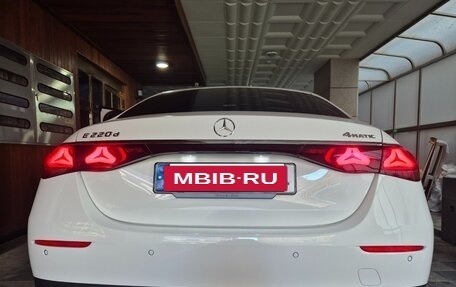 Mercedes-Benz E-Класс, 2024 год, 6 730 000 рублей, 5 фотография