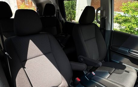 Honda Freed II, 2022 год, 1 550 000 рублей, 10 фотография