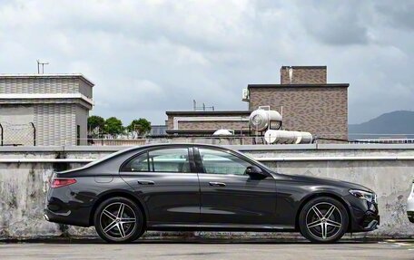 Mercedes-Benz E-Класс, 2025 год, 7 620 000 рублей, 4 фотография