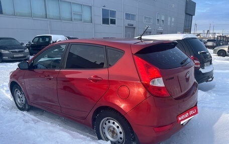 Hyundai Solaris II рестайлинг, 2013 год, 825 000 рублей, 3 фотография