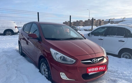 Hyundai Solaris II рестайлинг, 2013 год, 825 000 рублей, 2 фотография