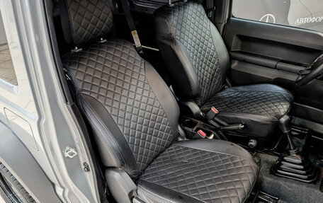 Suzuki Jimny, 2021 год, 2 700 000 рублей, 22 фотография