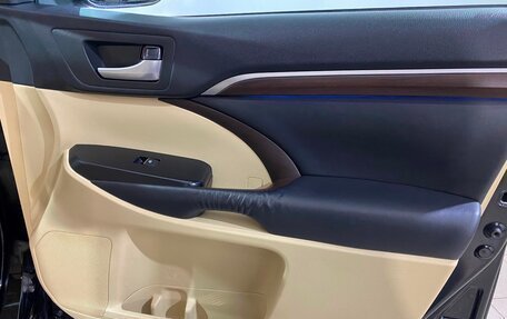 Toyota Highlander III, 2014 год, 3 250 000 рублей, 26 фотография