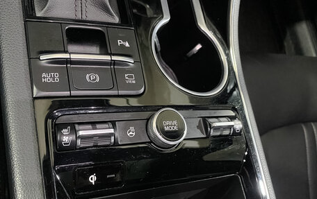 KIA K5, 2020 год, 2 350 000 рублей, 25 фотография