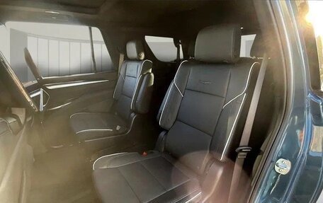 Cadillac Escalade V, 2025 год, 15 442 000 рублей, 10 фотография