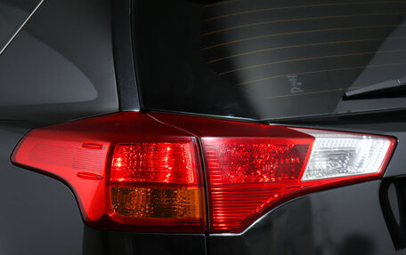 Toyota RAV4, 2013 год, 2 250 000 рублей, 21 фотография