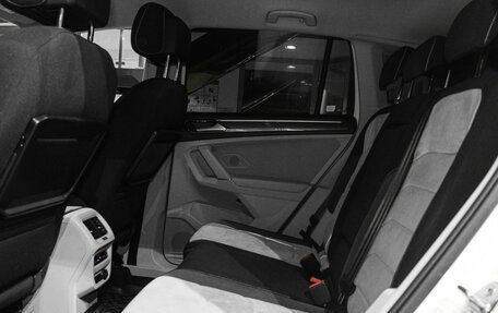 Volkswagen Tiguan II, 2017 год, 1 899 000 рублей, 8 фотография