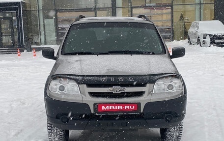 Chevrolet Niva I рестайлинг, 2017 год, 750 000 рублей, 2 фотография