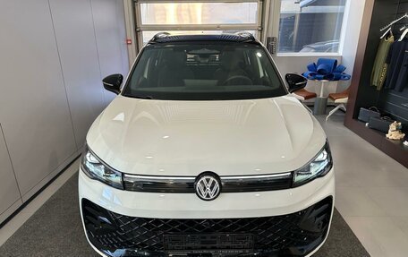 Volkswagen Tiguan, 2025 год, 5 250 000 рублей, 2 фотография