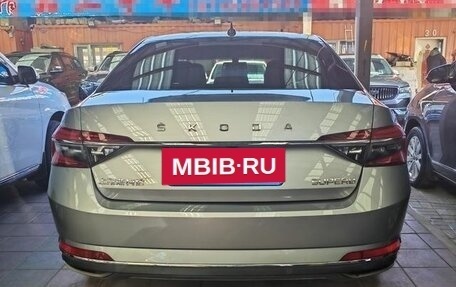 Skoda Superb III рестайлинг, 2022 год, 1 990 000 рублей, 4 фотография