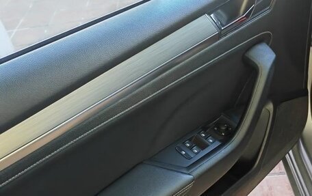 Skoda Superb III рестайлинг, 2022 год, 1 990 000 рублей, 8 фотография