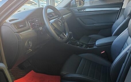 Skoda Superb III рестайлинг, 2022 год, 1 990 000 рублей, 7 фотография