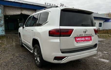 Toyota Land Cruiser, 2023 год, 11 600 000 рублей, 5 фотография