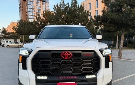 Toyota Tundra, 2022 год, 9 000 000 рублей, 2 фотография