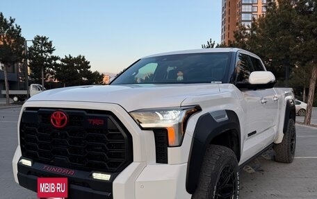 Toyota Tundra, 2022 год, 9 000 000 рублей, 6 фотография