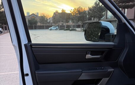 Toyota Tundra, 2022 год, 9 000 000 рублей, 19 фотография