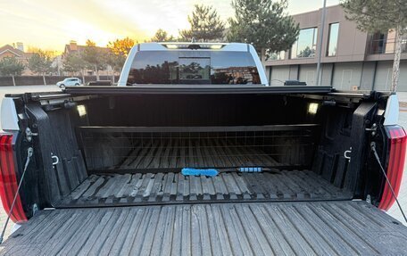 Toyota Tundra, 2022 год, 9 000 000 рублей, 26 фотография