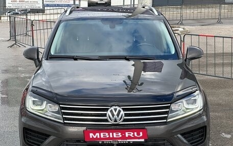 Volkswagen Touareg III, 2015 год, 2 597 000 рублей, 7 фотография