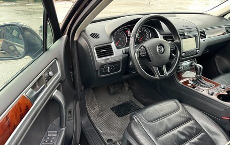 Volkswagen Touareg III, 2015 год, 2 597 000 рублей, 15 фотография
