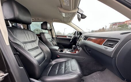 Volkswagen Touareg III, 2015 год, 2 597 000 рублей, 23 фотография