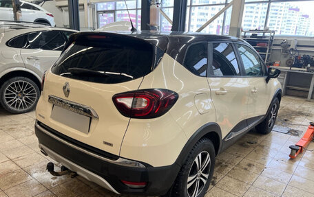 Renault Kaptur I рестайлинг, 2017 год, 1 399 000 рублей, 4 фотография