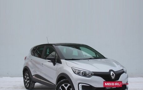 Renault Kaptur I рестайлинг, 2018 год, 1 369 000 рублей, 3 фотография