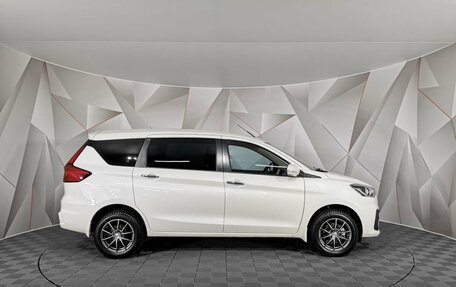 Suzuki Ertiga II, 2022 год, 2 045 000 рублей, 6 фотография