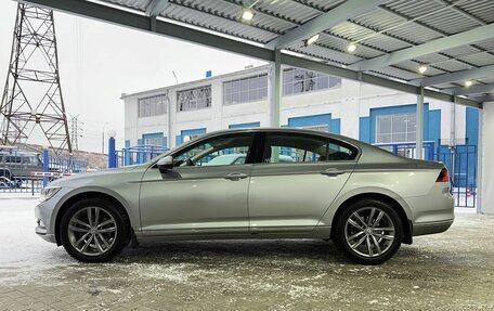 Volkswagen Passat B8 рестайлинг, 2018 год, 1 999 000 рублей, 2 фотография
