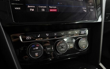 Volkswagen Passat B8 рестайлинг, 2018 год, 1 999 000 рублей, 15 фотография