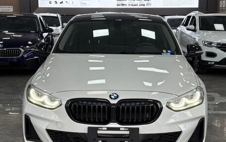 BMW 1 серия, 2022 год, 2 120 000 рублей, 1 фотография