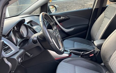 Opel Astra J, 2013 год, 14 фотография