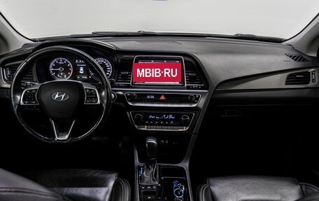 Hyundai Sonata VII, 2018 год, 2 059 000 рублей, 25 фотография