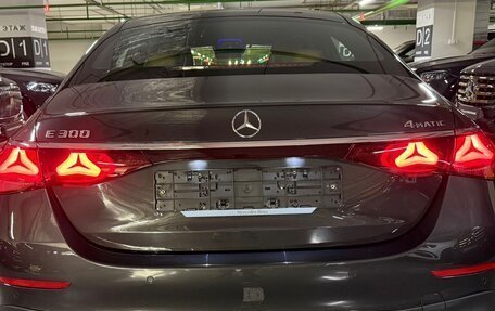 Mercedes-Benz E-Класс, 2025 год, 9 890 000 рублей, 4 фотография