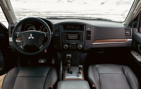 Mitsubishi Pajero IV, 2008 год, 1 495 000 рублей, 16 фотография