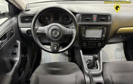 Volkswagen Jetta VI, 2012 год, 849 000 рублей, 12 фотография