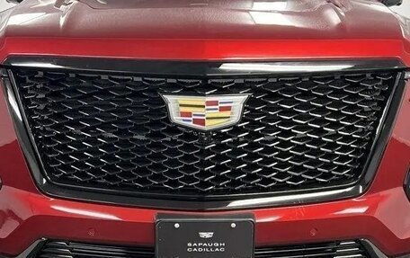 Cadillac Escalade V, 2025 год, 15 444 000 рублей, 9 фотография