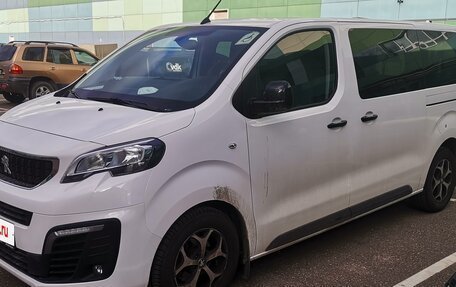 Peugeot Traveller I, 2018 год, 3 290 000 рублей, 3 фотография