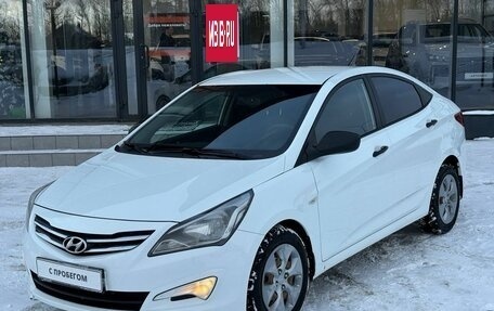Hyundai Solaris II рестайлинг, 2014 год, 678 000 рублей, 3 фотография