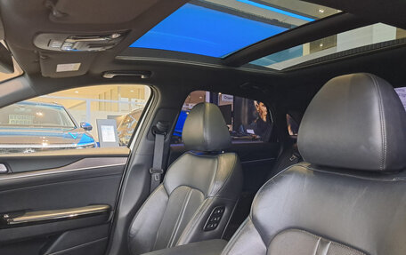 KIA K5, 2021 год, 2 999 000 рублей, 24 фотография