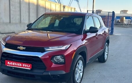 Chevrolet TrailBlazer, 2020 год, 1 800 000 рублей, 2 фотография