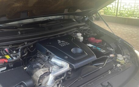 Mitsubishi Pajero Sport III рестайлинг, 2017 год, 2 750 000 рублей, 5 фотография